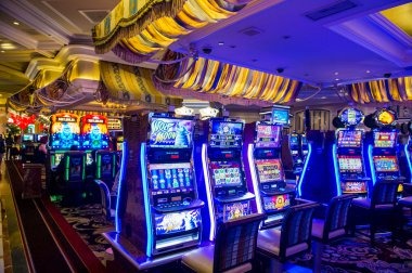 Bonus round symbols and payline display
